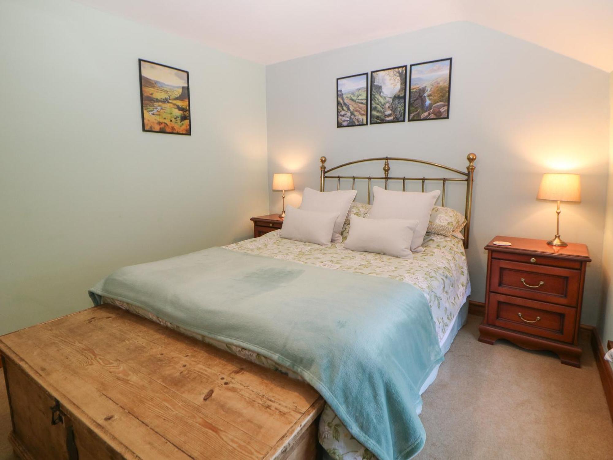 Buttercup Cottage Castleton  Bagian luar foto